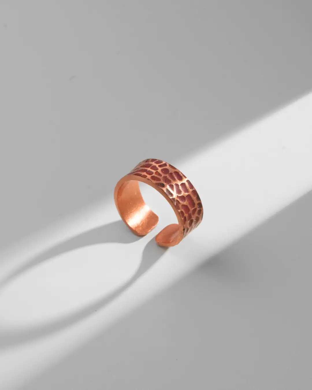 Dövme Desenli Bakır Yüzük (8 mm)
