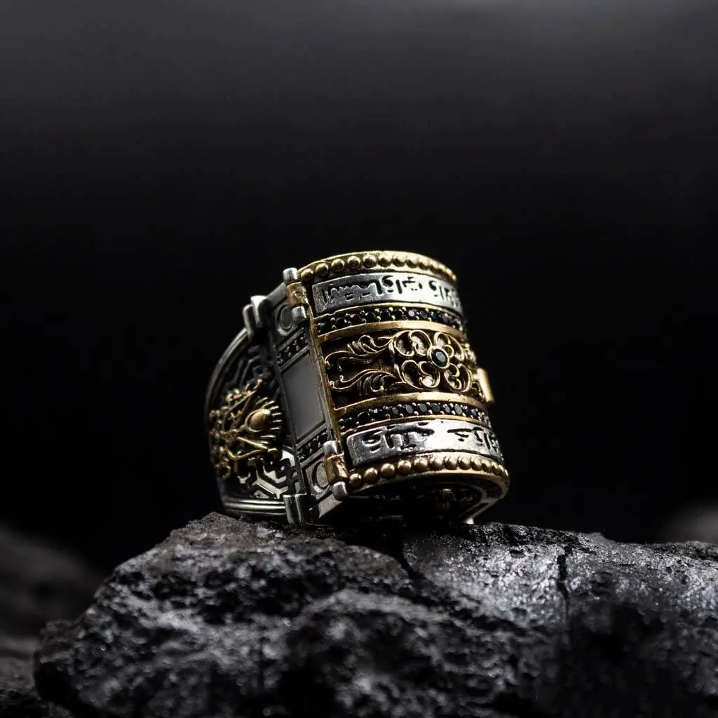 Touch of History Series – Patronage 925 Sterling Silver Ring