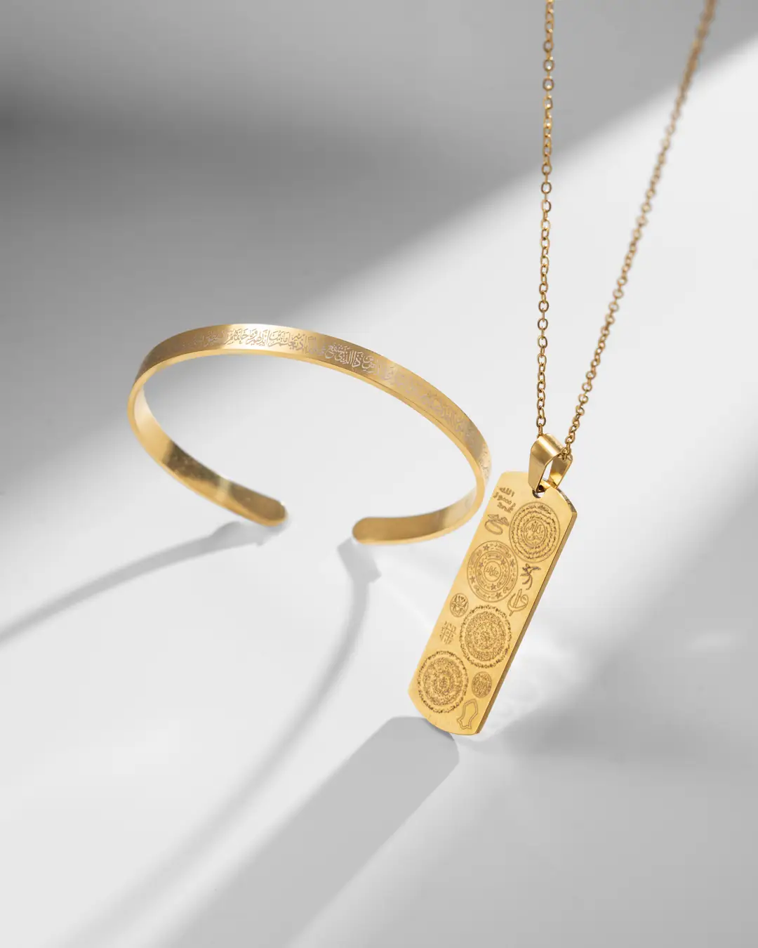 Gold Titanium Plated Steel Necklace and Bracelet Set