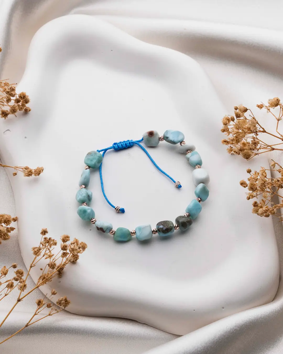 Amorf Kesim Larimar (Atlantis Taşı) Kadın Makrome Bileklik - Ayarlanabilir